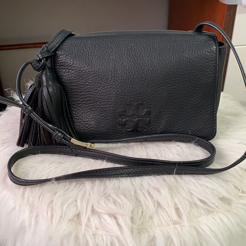 Tory Burch crossbody camera bag/pebbled leather